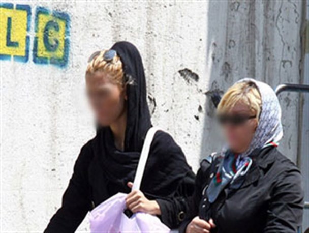چوبه‌دار حجاب در میدان کم‌کاری فرهنگی/ قربانی «آزادی فراقانونی» در لندن منادی بی‌حجابی